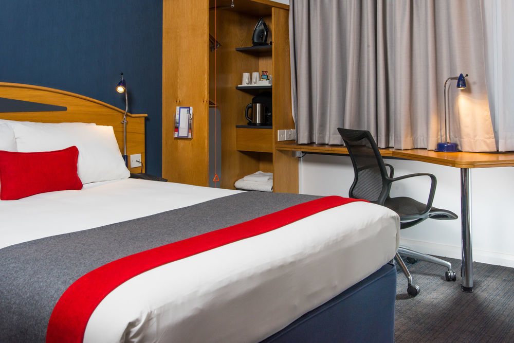 Hotel St James Mons Eksteriør bilde